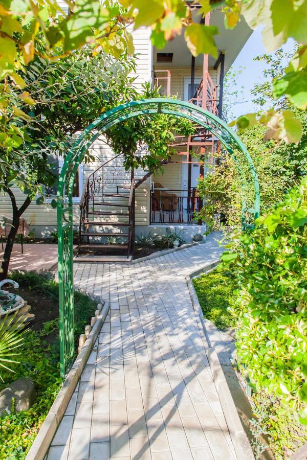 تساندريبش Primorie Guest House المظهر الخارجي الصورة